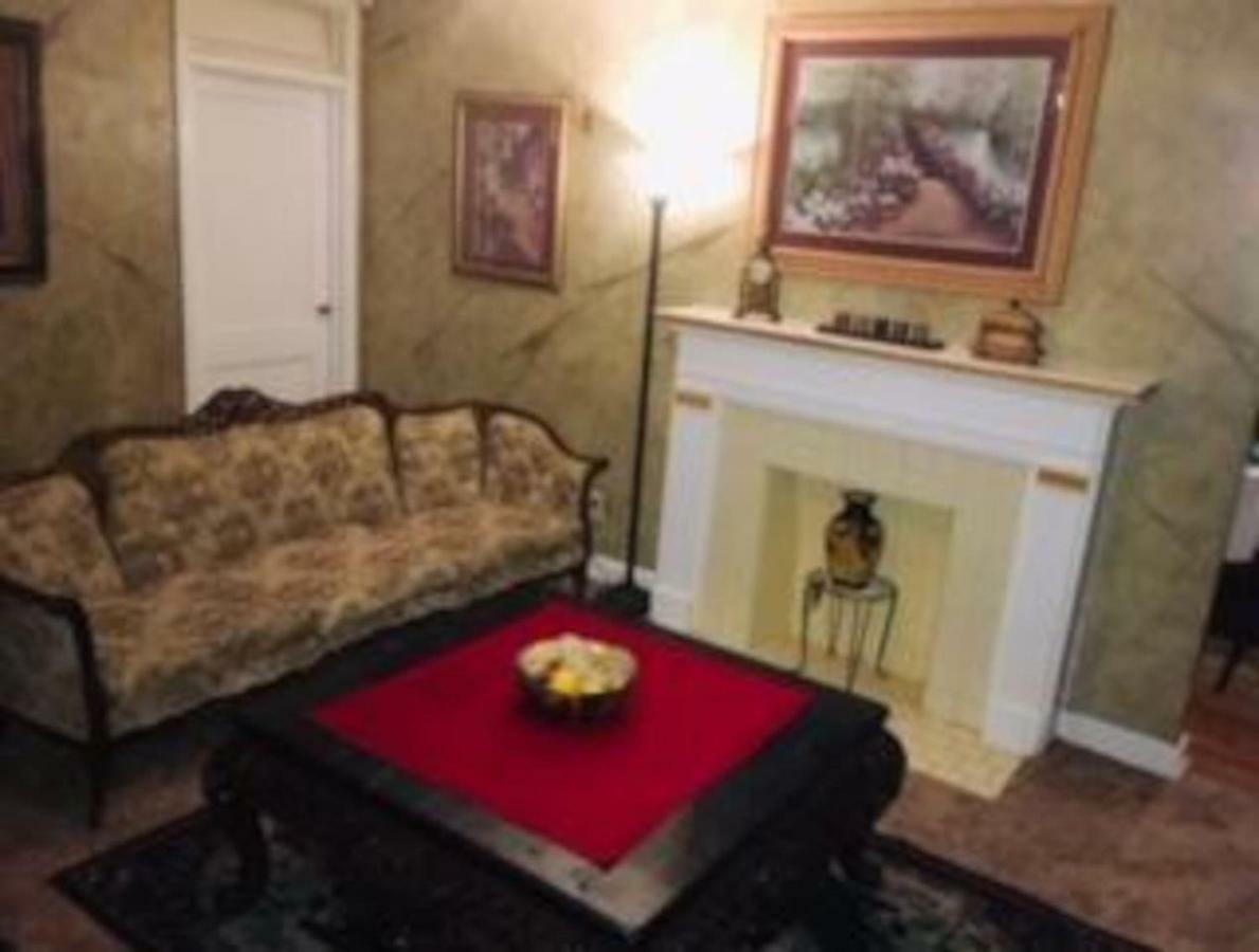 Best Deal In Town! Entire 1 Bedroom Apartment 59 مونتغومري المظهر الخارجي الصورة
