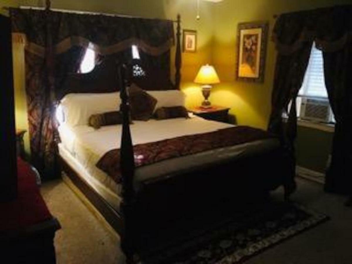 Best Deal In Town! Entire 1 Bedroom Apartment 59 مونتغومري المظهر الخارجي الصورة